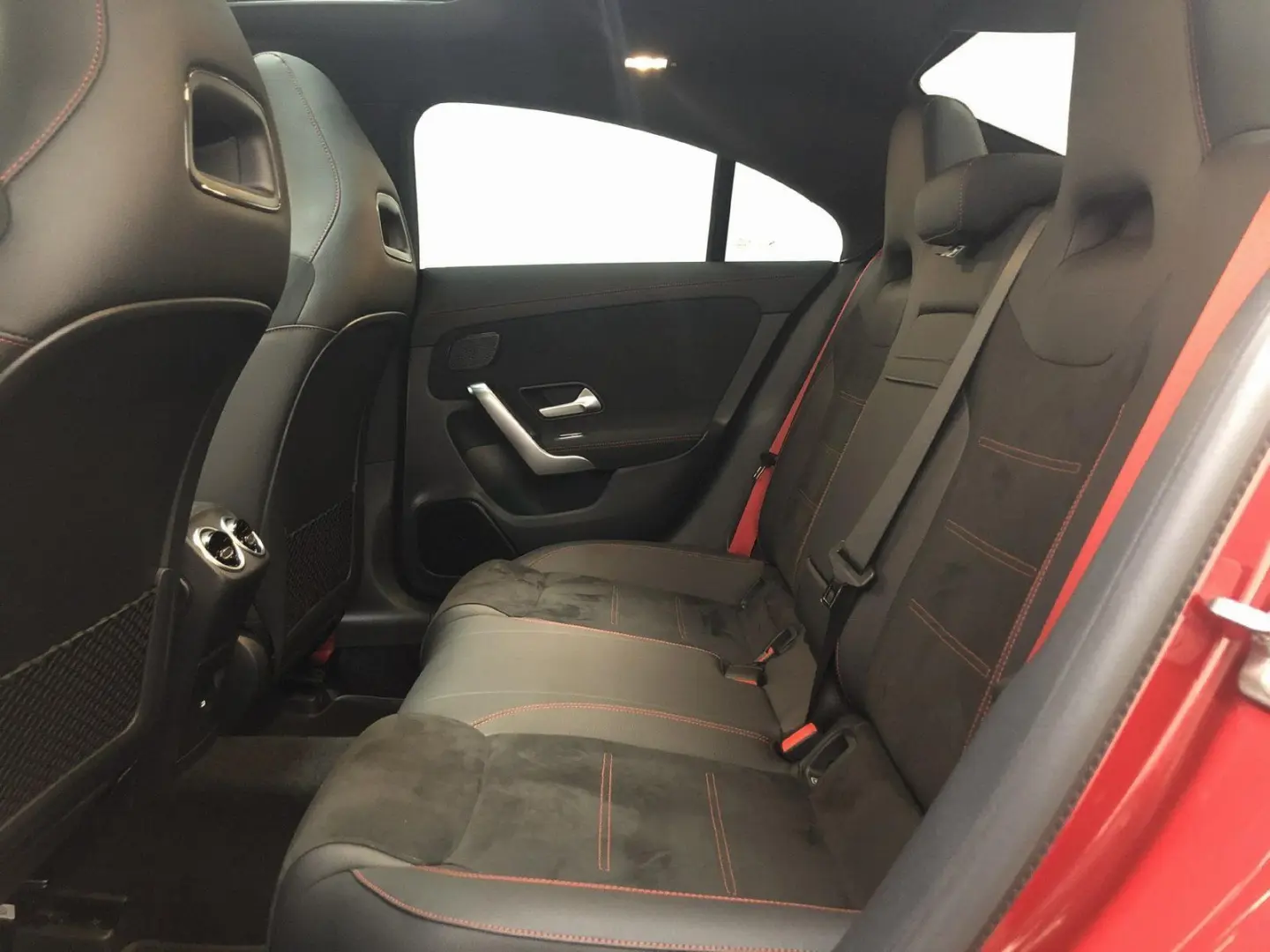 CLA 35 AMG 4M Pano AHK Distr MULTIBEAM Standheiz