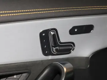 CLA 45 AMG S 4M  Burmester Aero-Paket Perf-Sitze