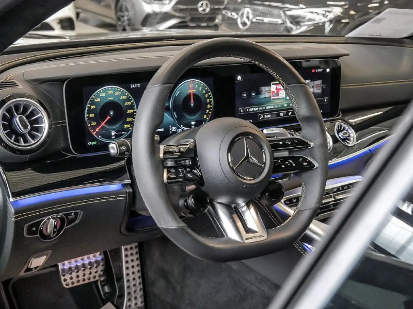 AMG GT 63 S E PERFORMANCE NIGHT BURM DISTR SPUR