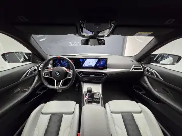 BMW M4 Competition M xDrive LCI