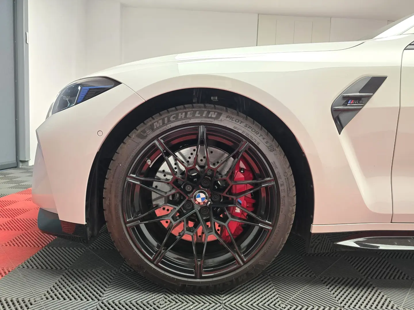 BMW M4 Competition M xDrive LCI