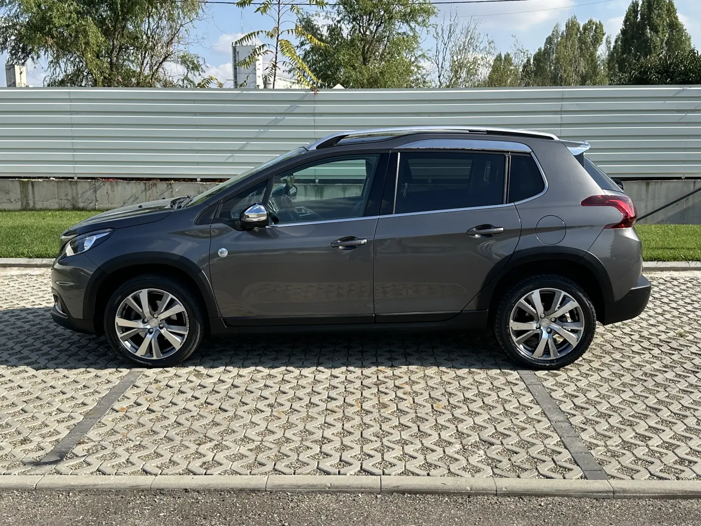 Peugeot 2008   2017   pachet crossway   92.000 km reali
