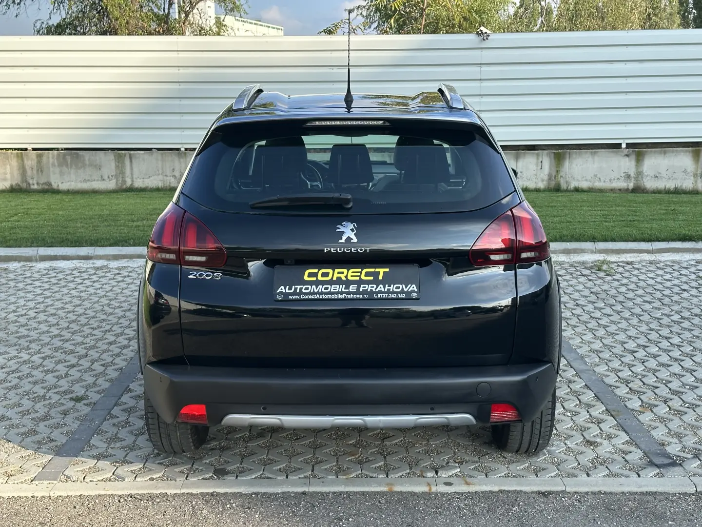 Peugeot 2008   2019   camera marsarier   84.000 km