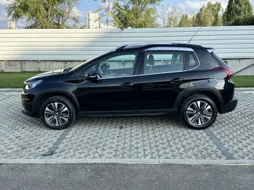 Peugeot 2008   2019   camera marsarier   84.000 km