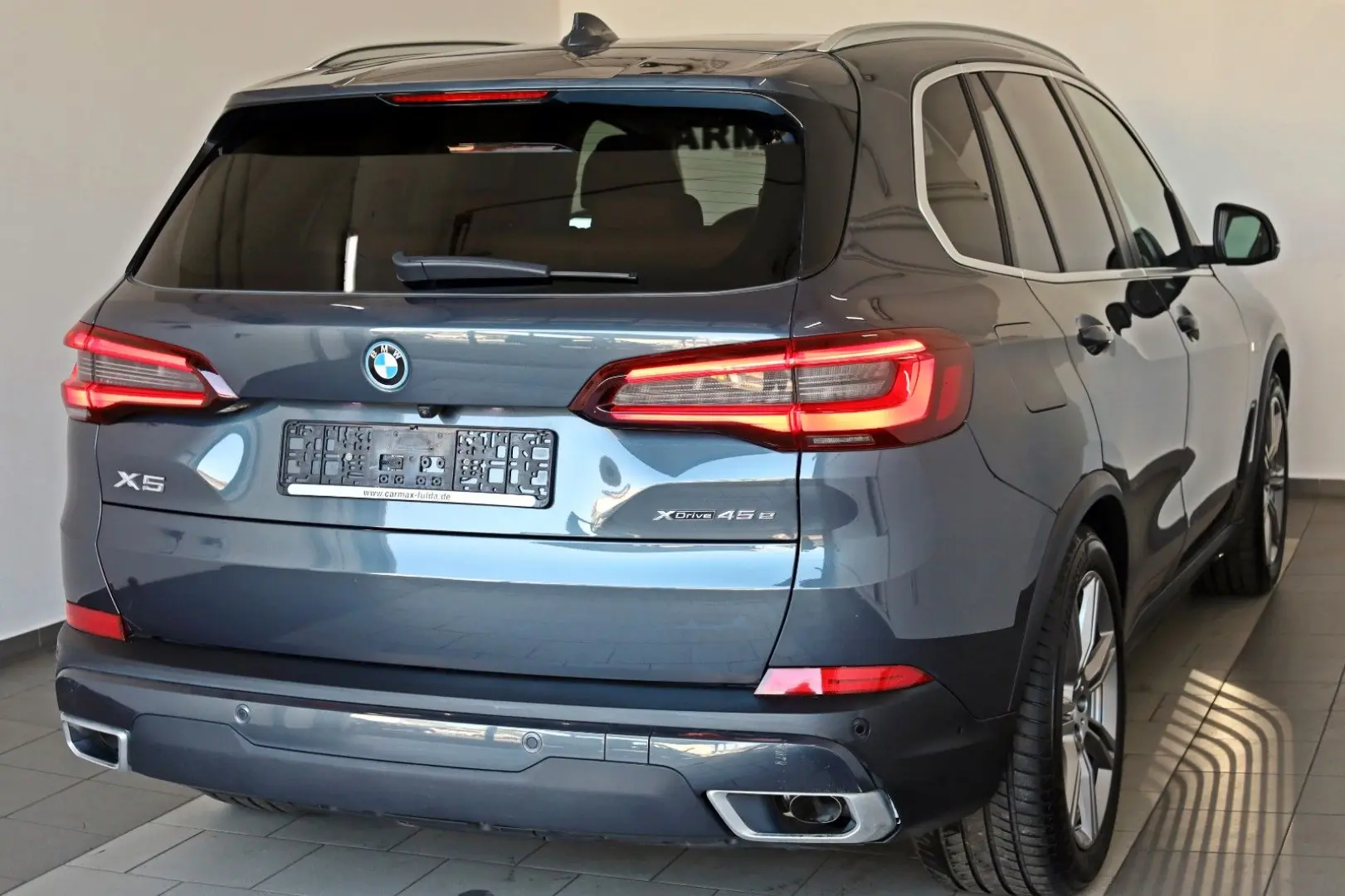 X5 xDrive 45e