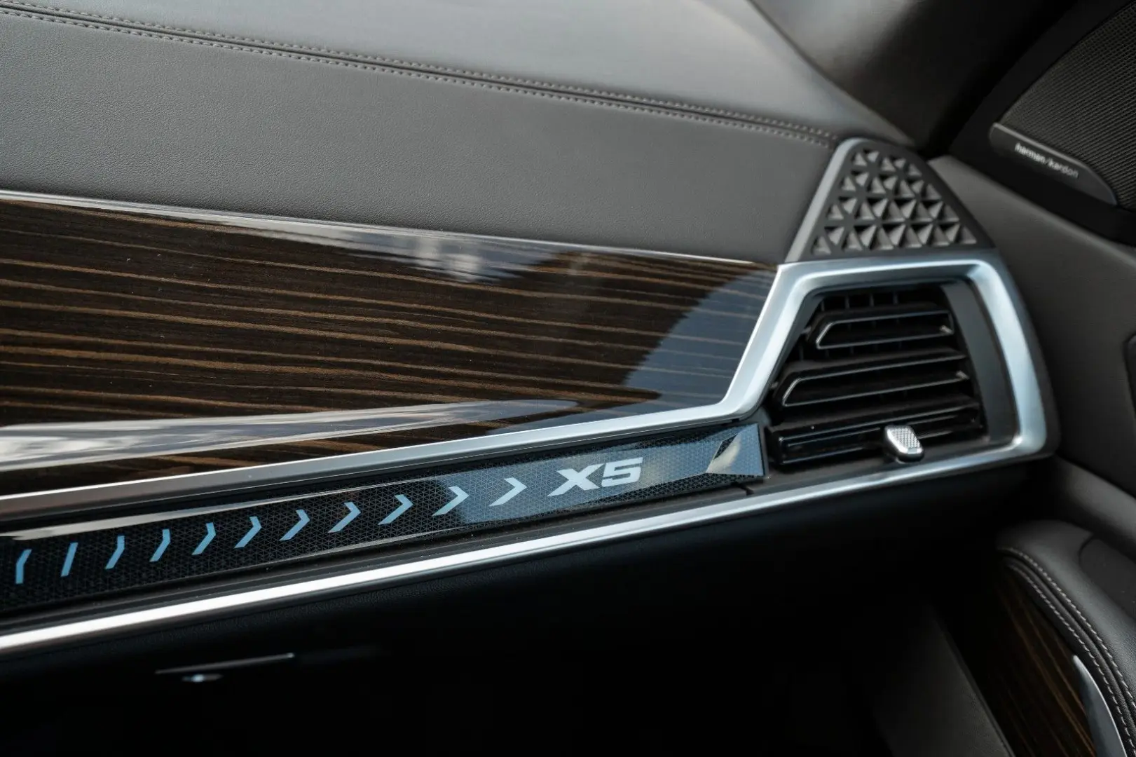 X5 xDrive50e