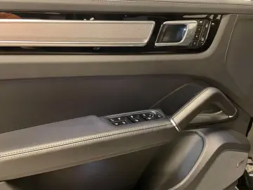Cayenne E-Hybrid Platinum Edition