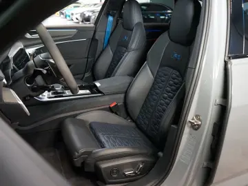 RS6 PERFORMANCE 463kW PANO HUD