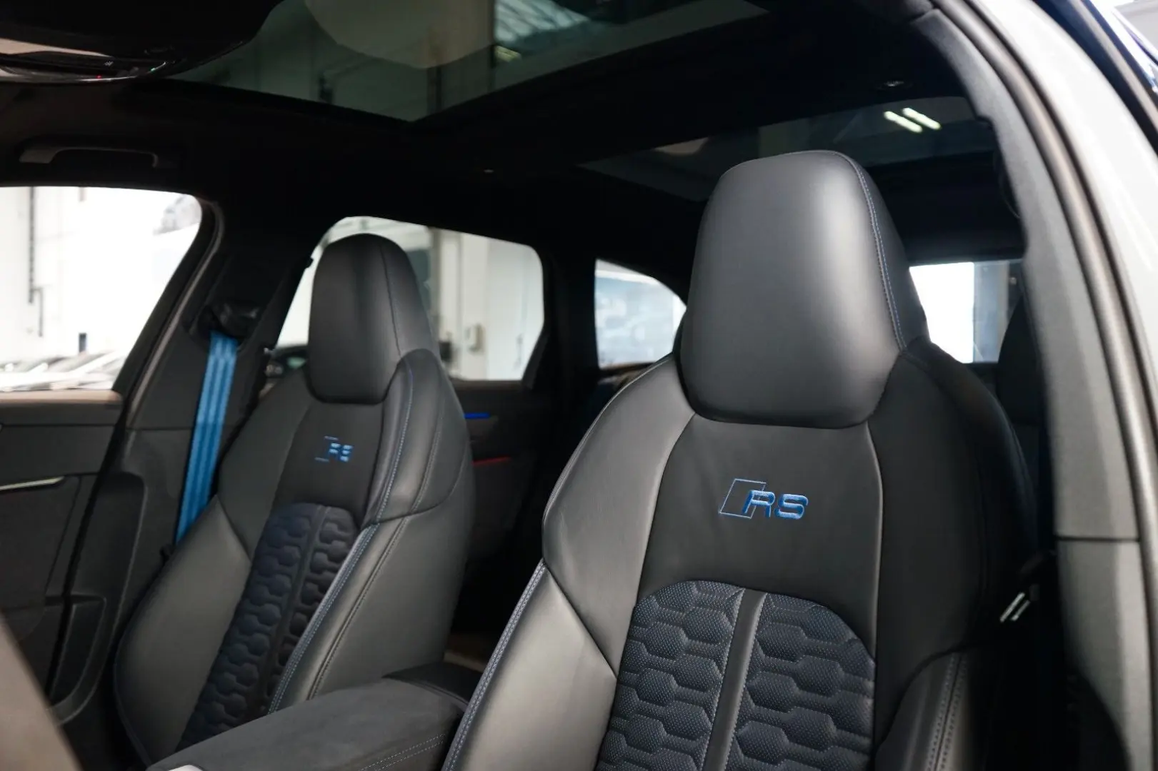 RS6 PERFORMANCE 463kW PANO HUD