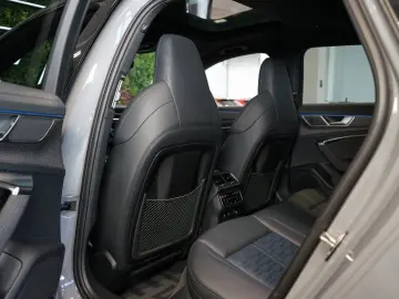 RS6 PERFORMANCE 463kW PANO HUD