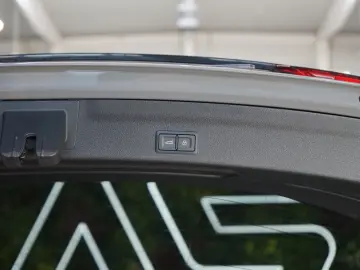 RS6 PERFORMANCE 463kW PANO HUD