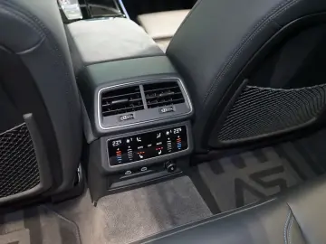 RS6 PERFORMANCE 463kW PANO HUD