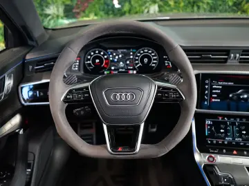 RS6 PERFORMANCE 463kW PANO HUD