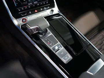 RS6 PERFORMANCE 463kW PANO HUD