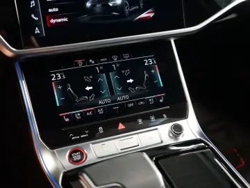 RS6 PERFORMANCE 463kW PANO HUD