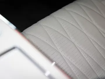 Flying Spur V8 Azure  Piano Linen Veneer Rotatin