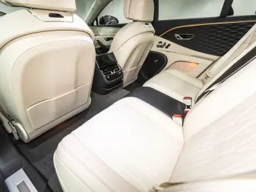 Flying Spur V8 Azure  Piano Linen Veneer Rotatin