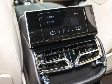 Flying Spur V8 Azure  Piano Linen Veneer Rotatin