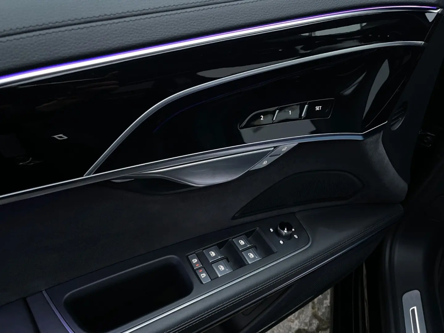 A8 50 TDI quattro S line Pano STH. B&O AHK 360 c