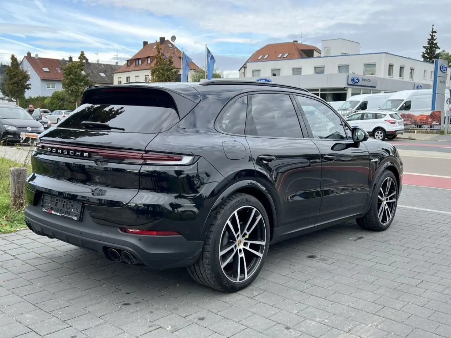 Cayenne S E-Hybrid InnoDrive HA-Lenk PDCC Burmes