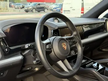 Cayenne S E-Hybrid InnoDrive HA-Lenk PDCC Burmes