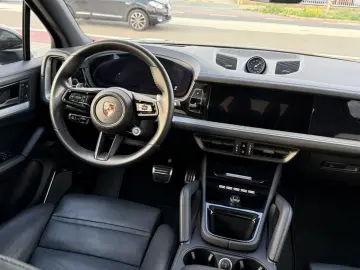 Cayenne S E-Hybrid InnoDrive HA-Lenk PDCC Burmes