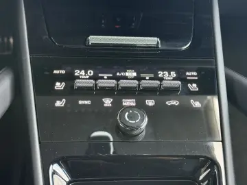 Cayenne S E-Hybrid InnoDrive HA-Lenk PDCC Burmes