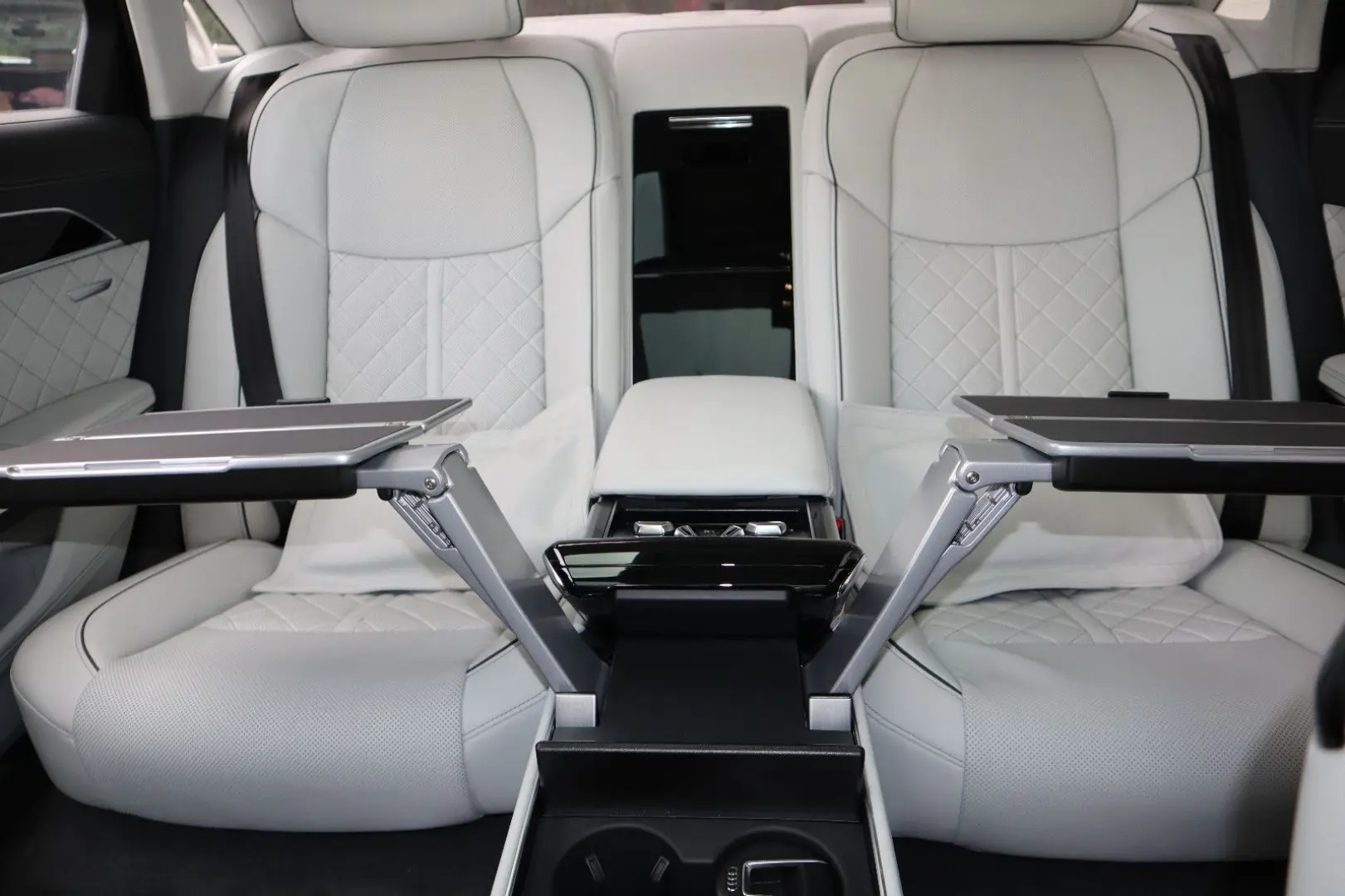 A8L 60 TFSI V8 lang EXCLUSIVE UNIKAT UPE 207.195