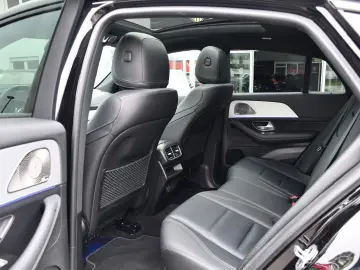 GLE 400d 4M Coupe AMG Paket Head Up Burmester