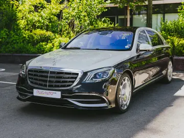 Maybach S 560