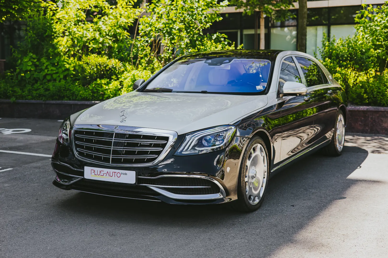 Maybach S 560