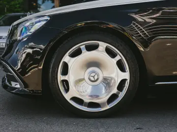 Maybach S 560