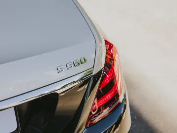 Maybach S 560