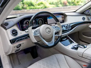 Maybach S 560
