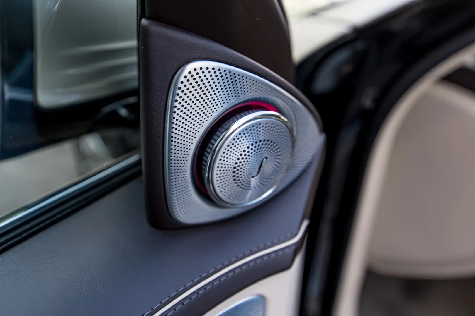 Maybach S 560