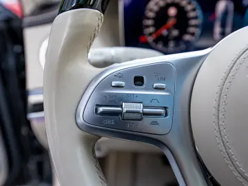 Maybach S 560