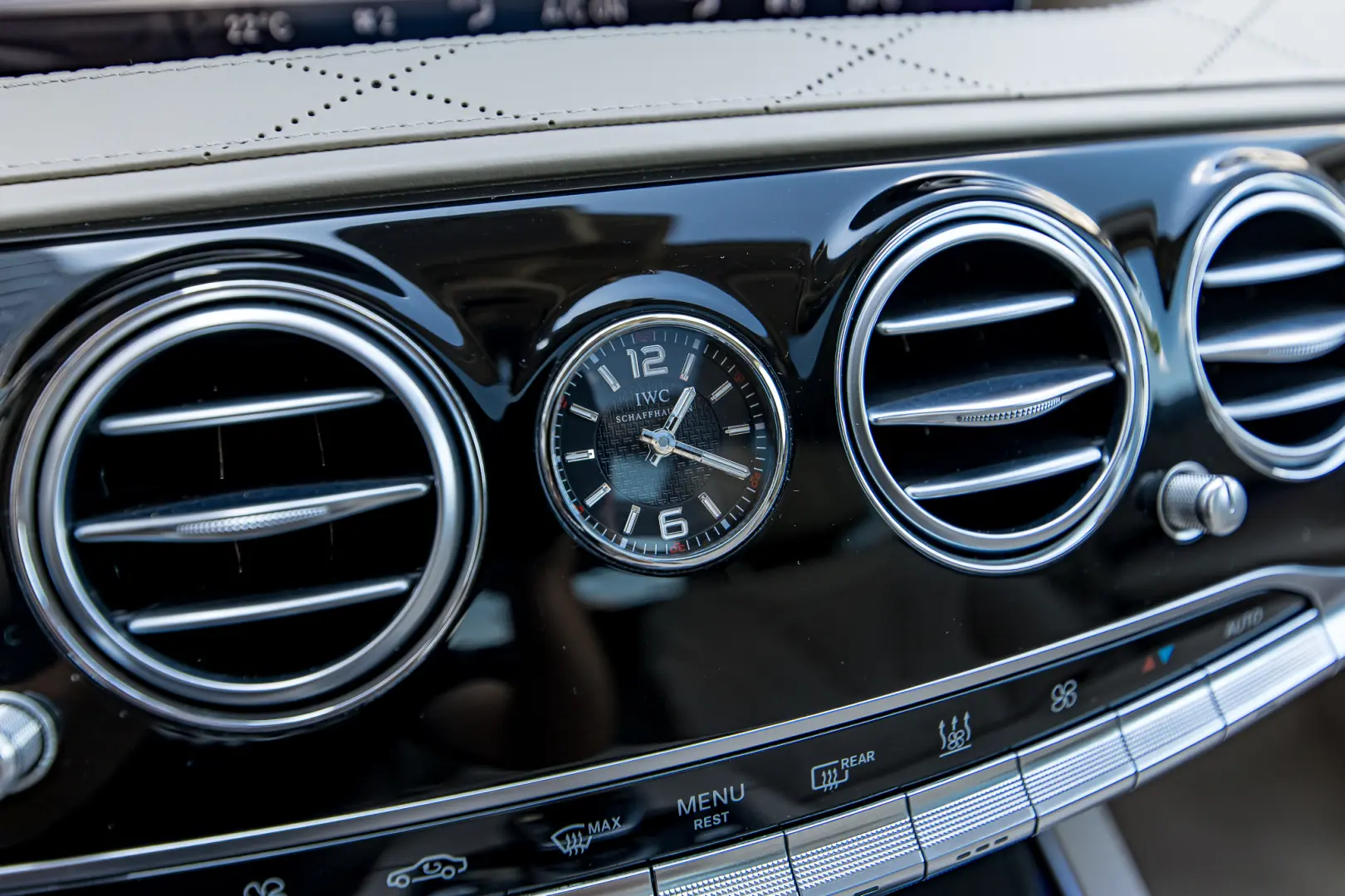 Maybach S 560
