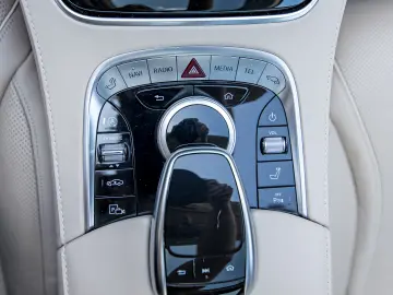 Maybach S 560