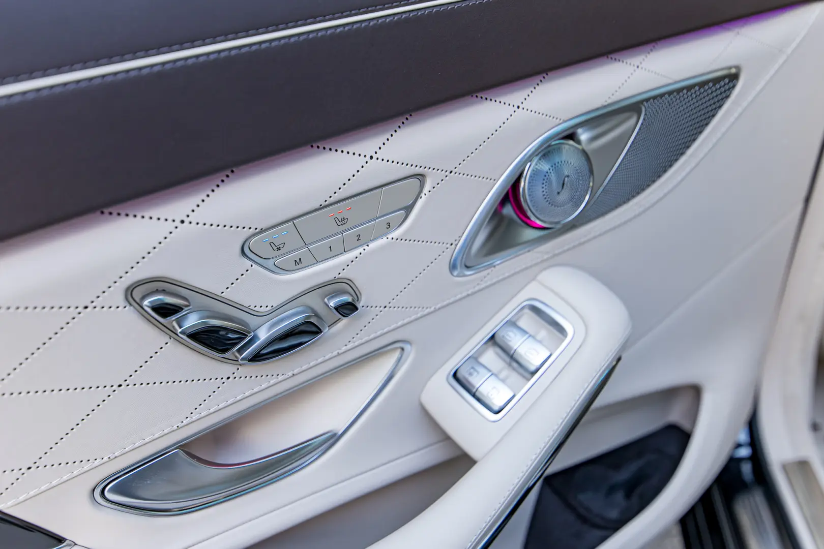 Maybach S 560
