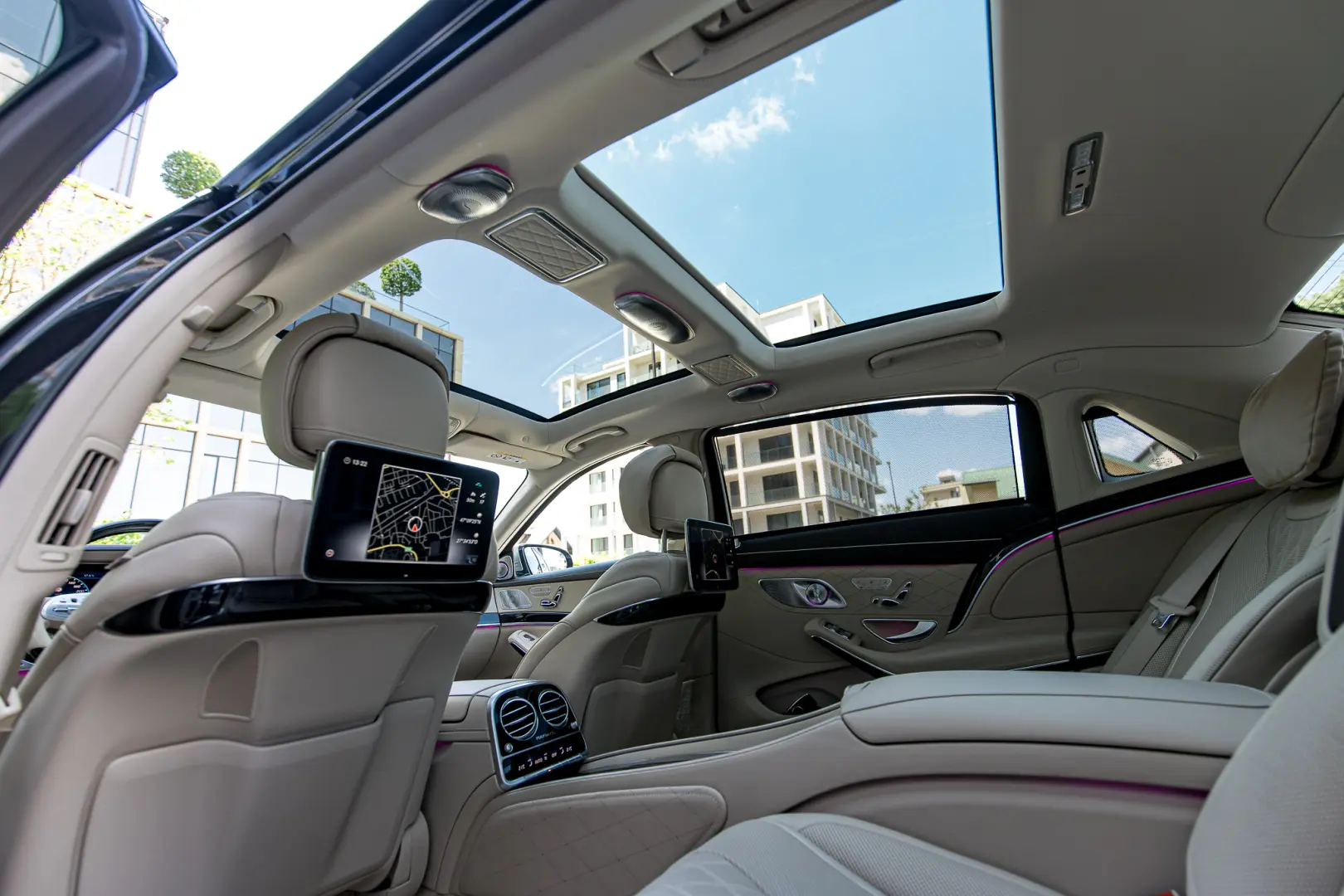 Maybach S 560
