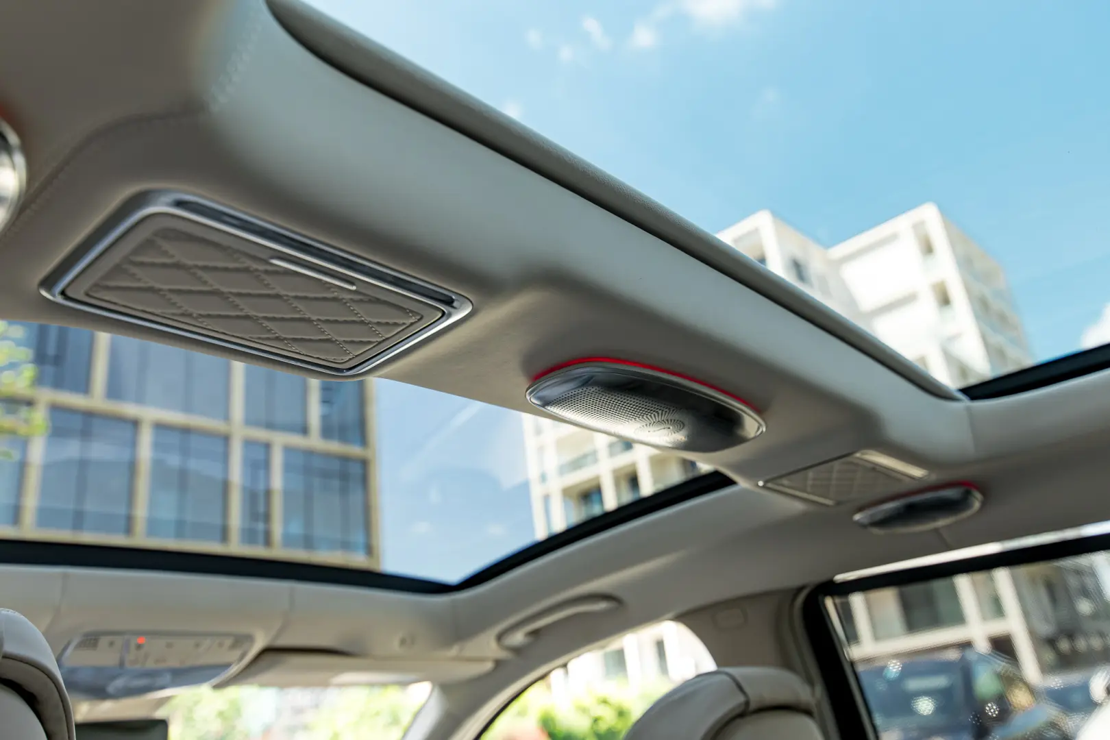 Maybach S 560