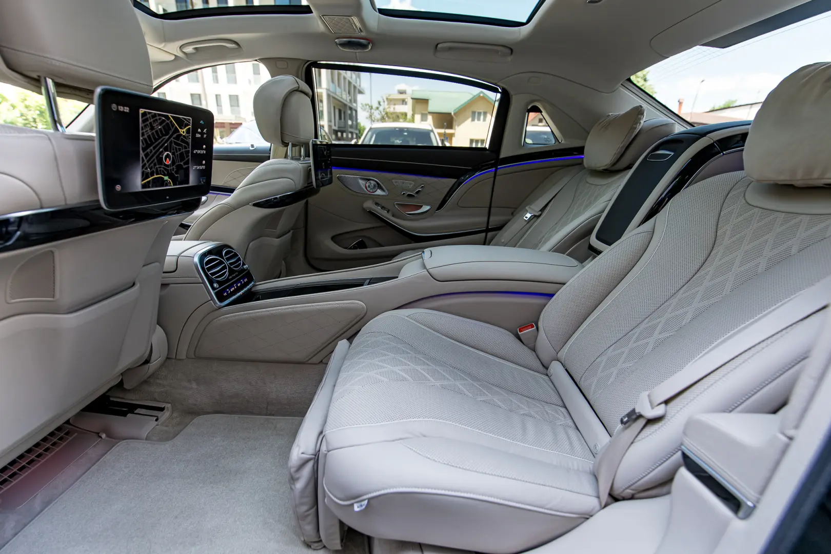 Maybach S 560