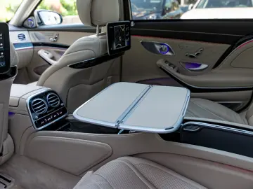 Maybach S 560