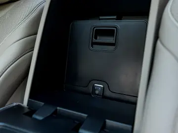 Maybach S 560