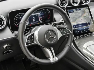 GLC 200 4M  Avantgarde NAVI KEYL PANO LED DISTR