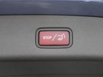 GLC 200 4M  Avantgarde NAVI KEYL PANO LED DISTR