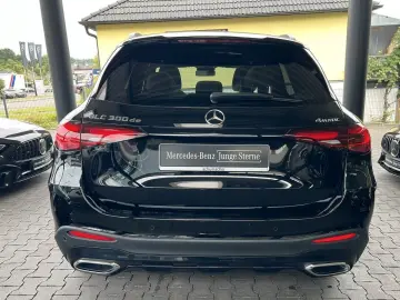 GLC 300de 4M AMG Pano Night Burm3D - 2024