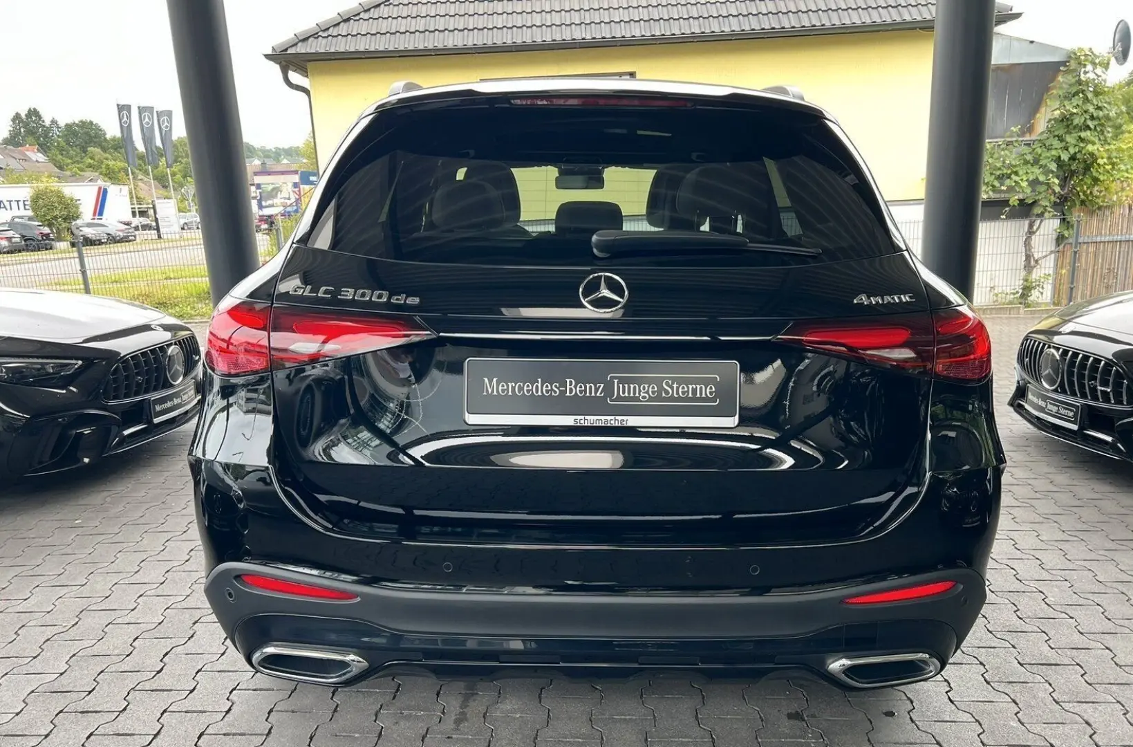 GLC 300de 4M AMG Pano Night Burm3D - 2024