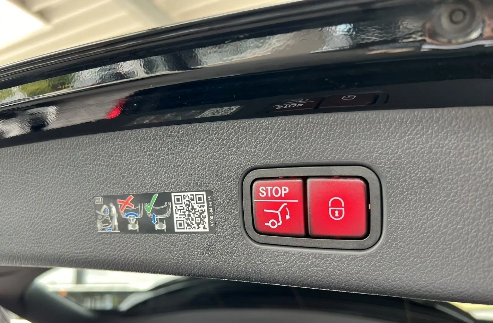 GLC 300de 4M AMG Pano Night Burm3D - 2024