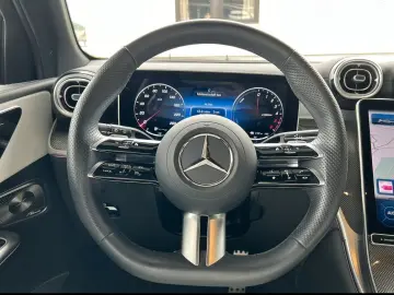 GLC 300de 4M AMG Pano Night Burm3D - 2024